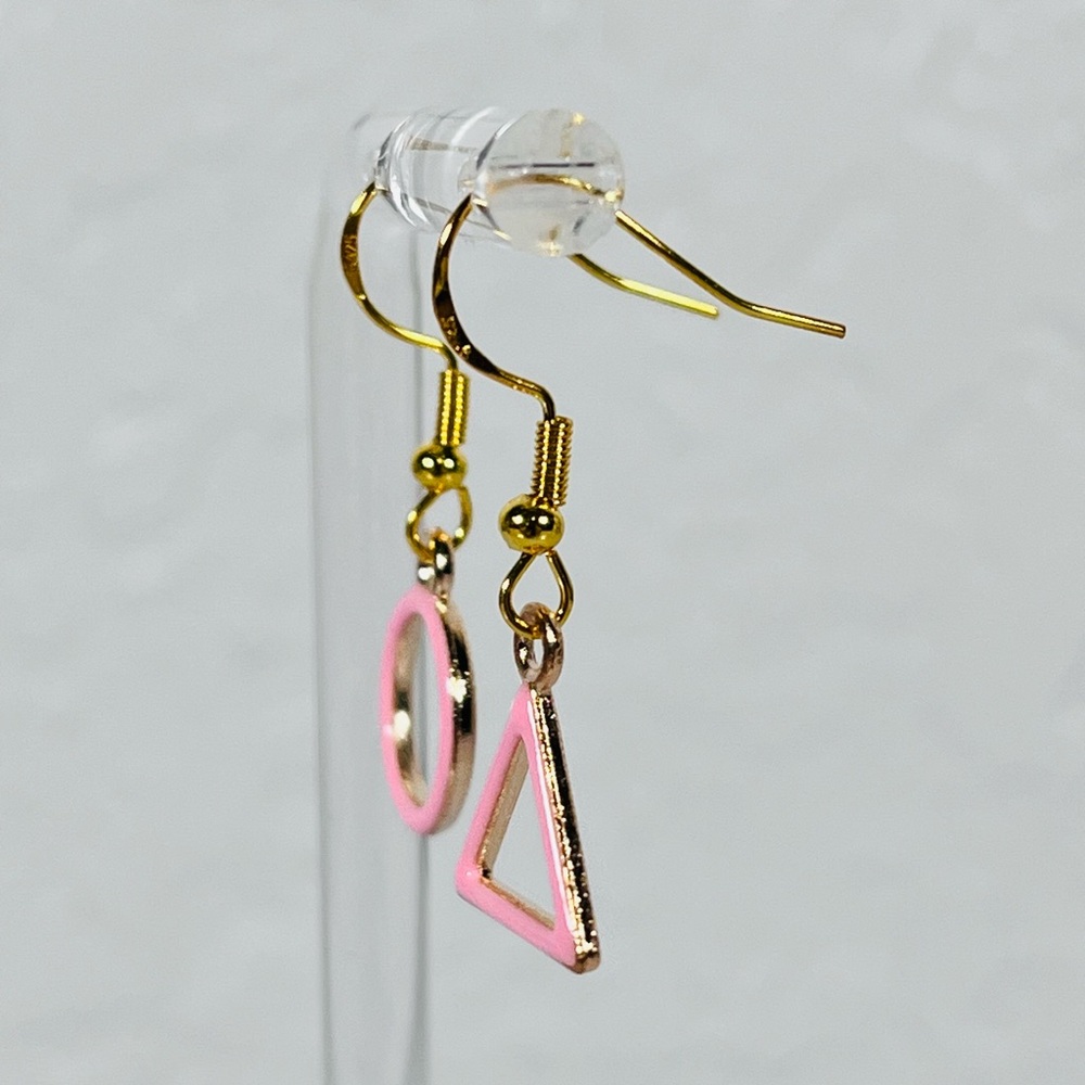 4/$20 Pink Geometric Earrings - Picture 3 of 8
